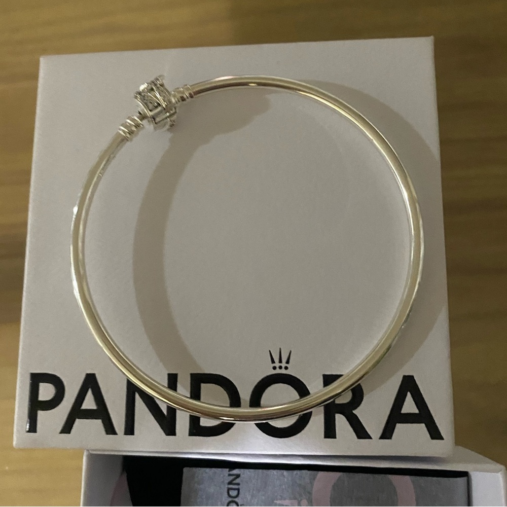 Pandora limited edition shooting star bangle
